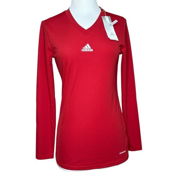 Adidas Women's Team Base Tee Red Size Medium NWT - Picture 1 of 6